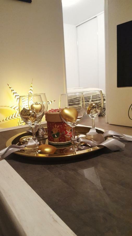 Appartement Spacieux Avec Terrasse Pres De Paris Et Du Stade De France Saint-Denis  Eksteriør bilde