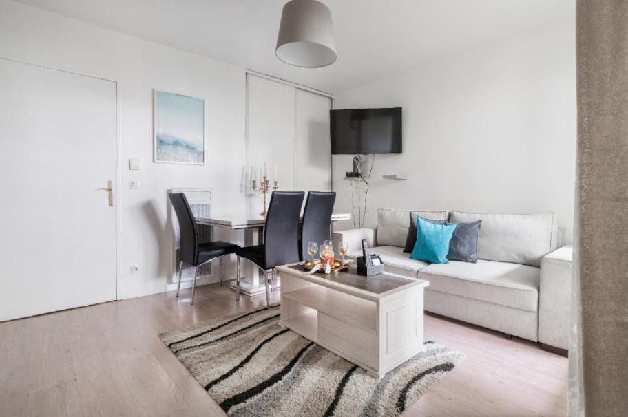 Appartement Spacieux Avec Terrasse Pres De Paris Et Du Stade De France Saint-Denis  Eksteriør bilde